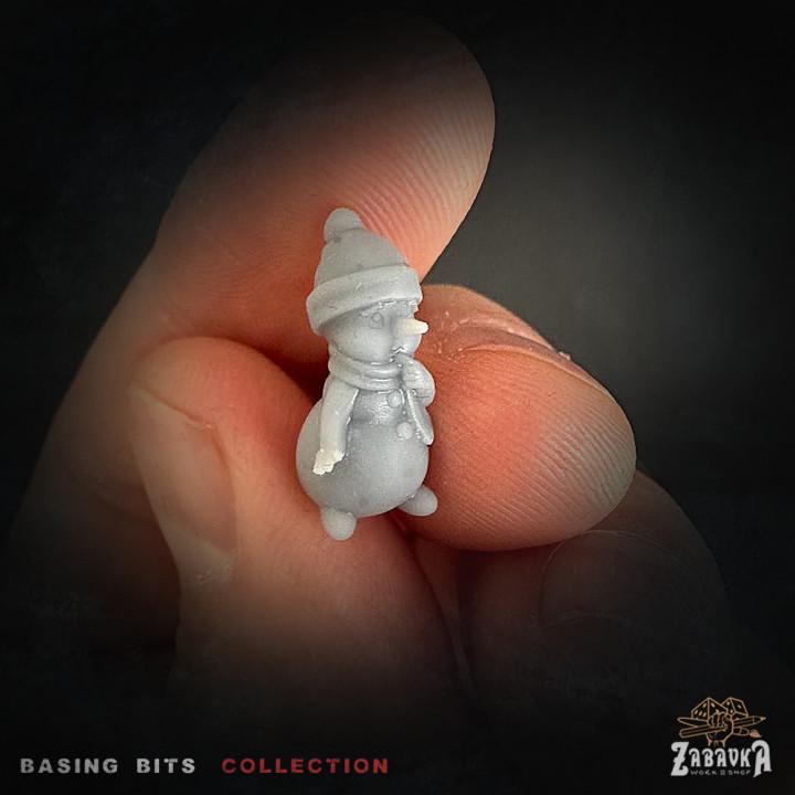 4pc Children Snowmen - Basing Bits 28mm/32mm TTRPG Festive Winter Basing Materials Winter Holiday Scenery Elements Cute Snowman Miniatures