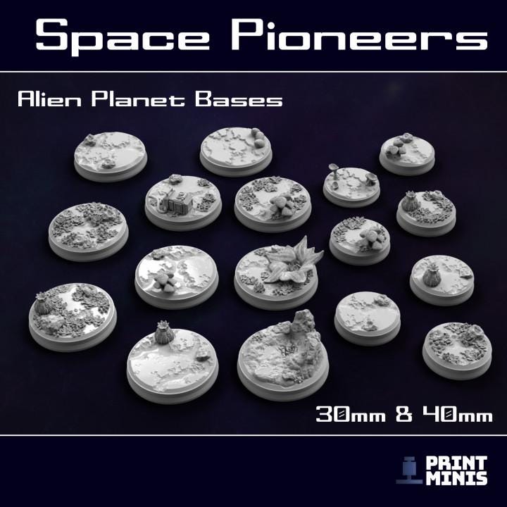 
17pc Alien Planet Bases
