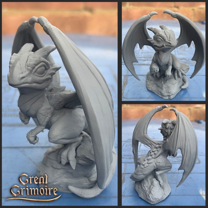 
Baby Dragon Miniature DnD Dungeons and Dragons 28mm/32mm TTRPG Fantasy Dragon Figurine for RPGs Pathfinder 5e Cute gift for DM
