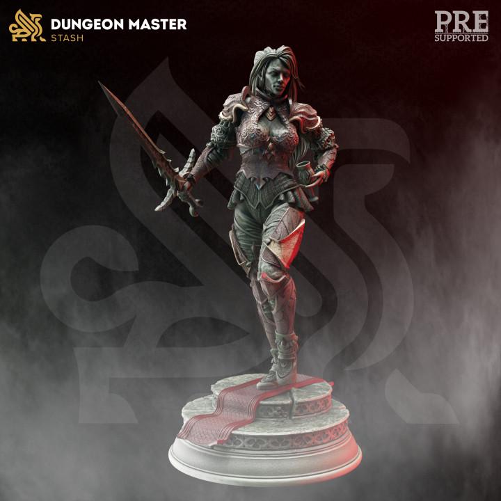 
Vampire Duelist Miniature DnD Dungeons and Dragons 28mm/32mm TTRPG Wargame Figurine Tabletop Figurines Female Vampire Undead Monster Enemy