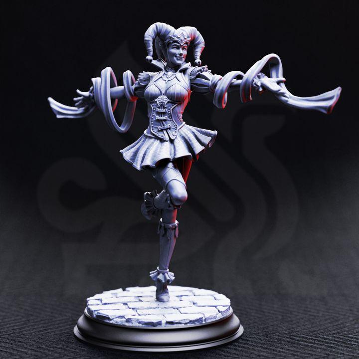 
Gleeful Vampire Jester, Sanguine Dungeons and Dragons 28mm/32mm/38mm Mini RPG Tabletop Miniature DnD Painting Pathfinder 5e DnD - DmS