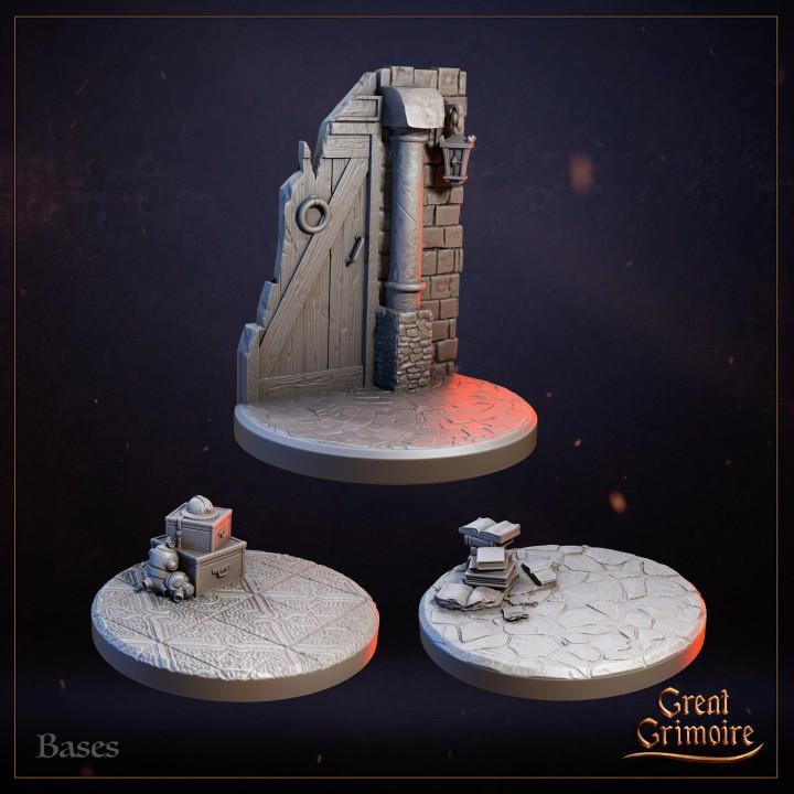 
3 City Base Miniatures for Dungeons and