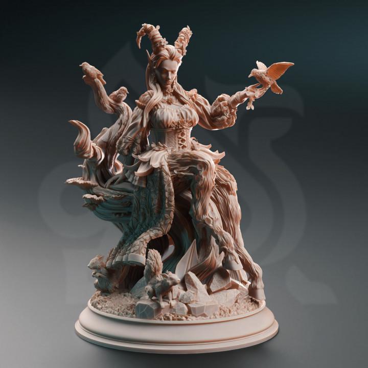 
Fey Faun Goddess Dungeons and Dragons 28mm/32mm/38mm Mini RPG Tabletop Miniature DnD Painting Pathfinder 5e DnD Female Fey Renmaeth - DmS