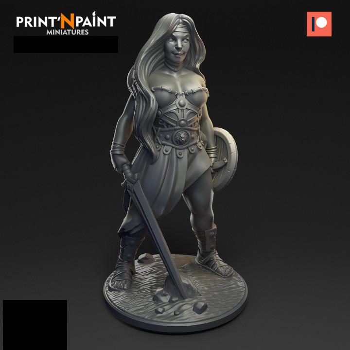 
Amazonian Champion Selina Miniature – Dungeons and Dragons DnD 5e Pathfinder RPG Tabletop Fantasy Figure –PnP