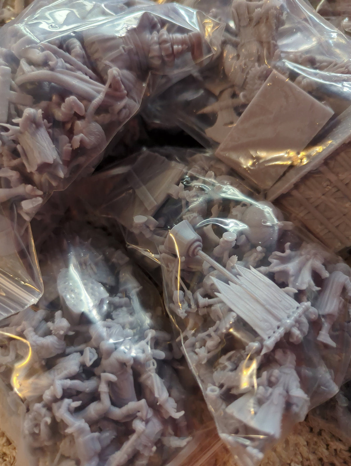 
100 GRAMS Mixed 3D Printed Miniatures MISSPRINTS for Kitbashing Scenery and Practice 28mm/32mm and more scales