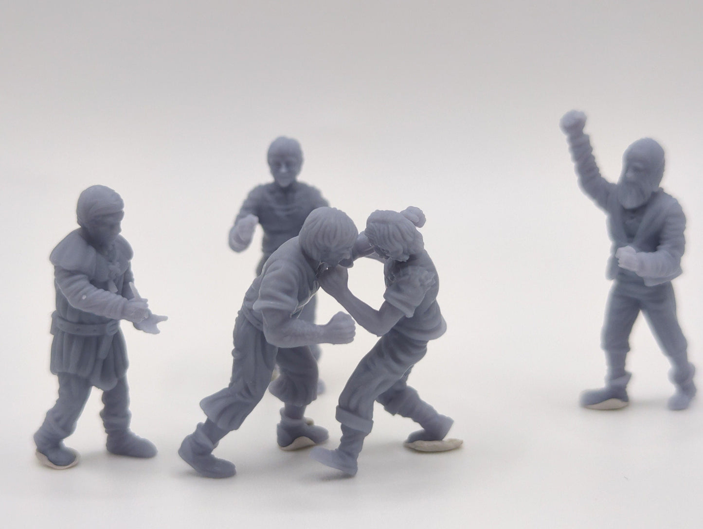 Bar Fight Miniatures DnD Dungeons and Dragons TTRPG Hooligans for Tavern Bar Fighter Scene 28mm 32mm Townsfolk Miniatures by Tiny Furniture