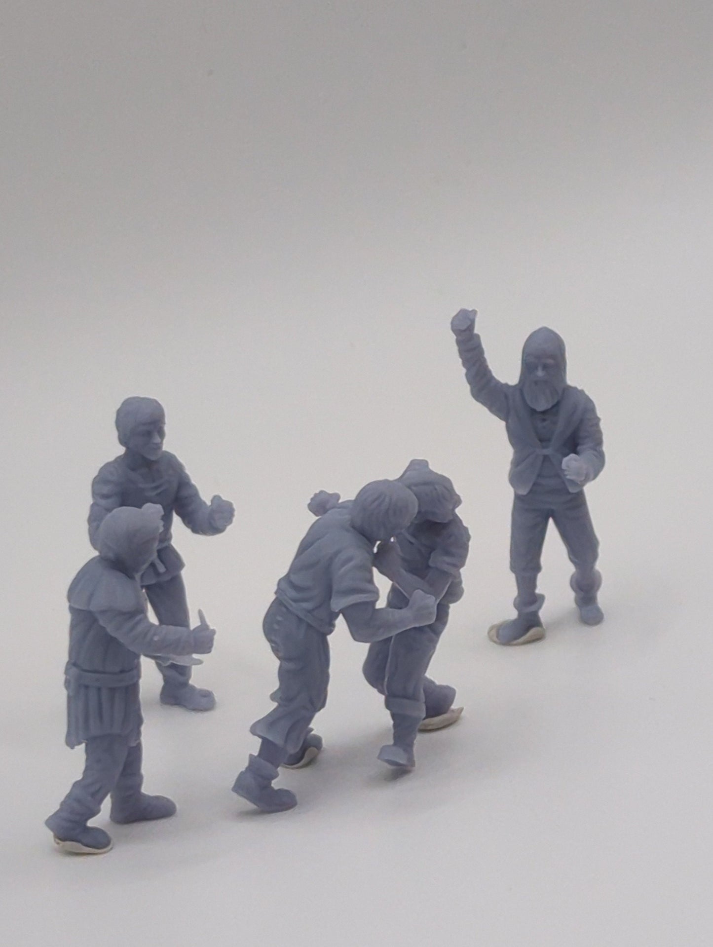 Bar Fight Miniatures DnD Dungeons and Dragons TTRPG Hooligans for Tavern Bar Fighter Scene 28mm 32mm Townsfolk Miniatures by Tiny Furniture