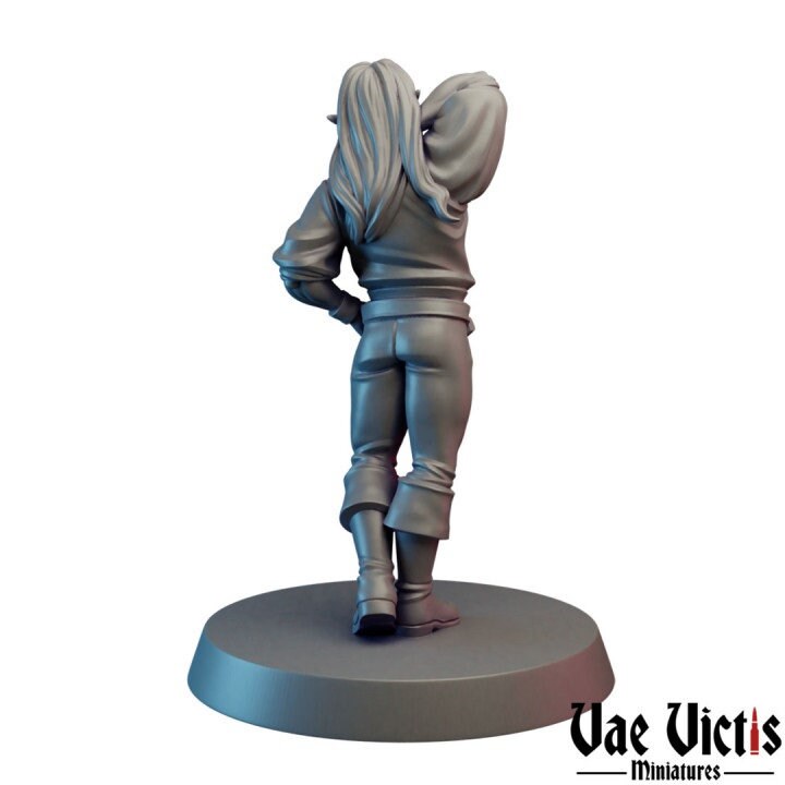 
Townsfolk Entertainer NPC Miniature for
