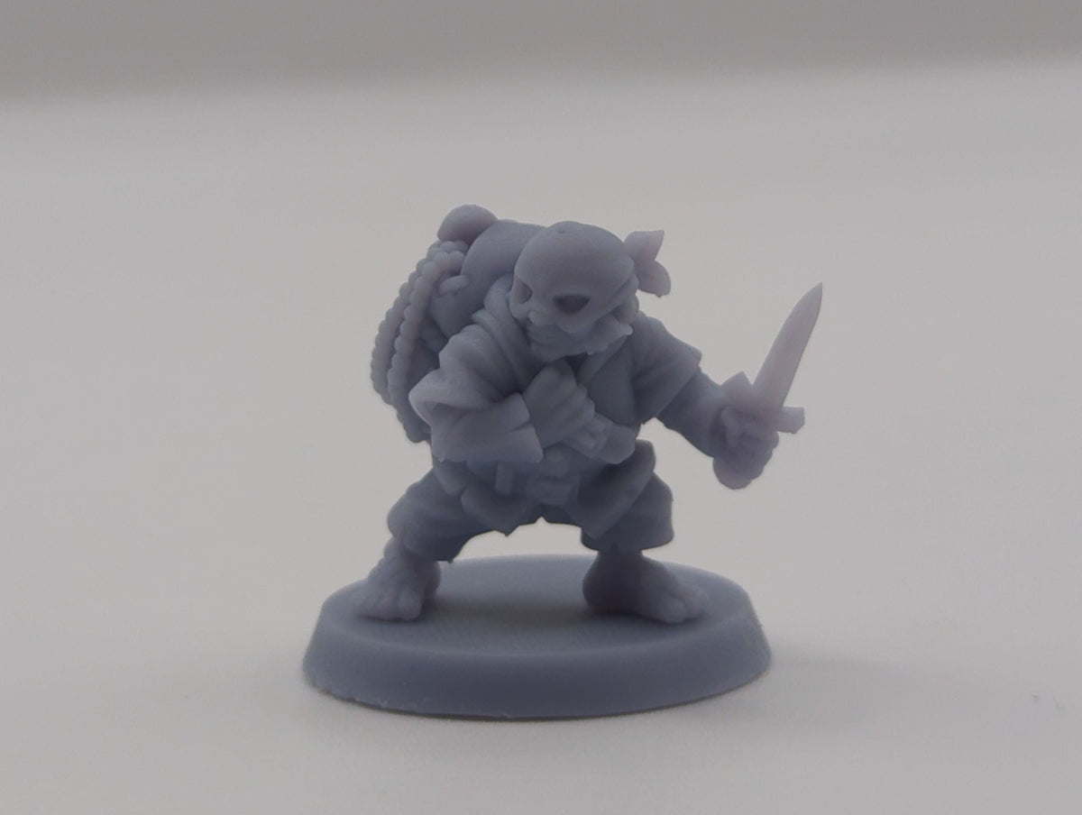 
Halfling Thief DnD Dungeons and Dragons 28mm/32mm Townsfolk thief NPC Masked Miniature TTRPG Rogue burglar Mordheim Dark Fantasy