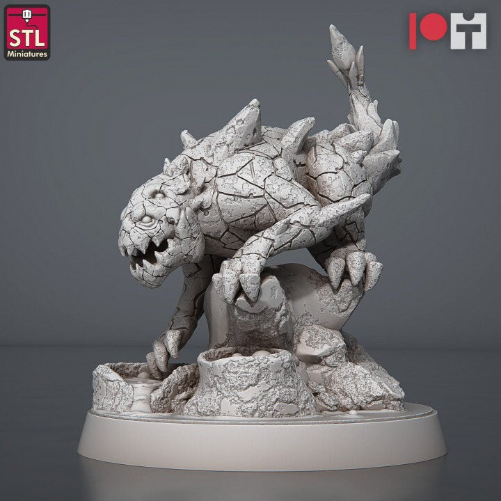 
Magmites and Hellcrows Miniature Figurines, DnD, Dungeons and Dragons, DnD Monsters, Tabletop RPG, 28mm 32mm Scale, Bird Miniatures, Scatter