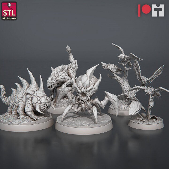 
Magmites and Hellcrows Miniature Figurines, DnD, Dungeons and Dragons, DnD Monsters, Tabletop RPG, 28mm 32mm Scale, Bird Miniatures, Scatter