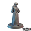 DnD Thief Miniature 28mm 32mm Scale, DnD Dungoens and Dragons TTRPG Miniature Innocent lady miniature by Vae Victis Miniatures