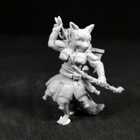 FoxFolk Beast Handler DnD Dungeons and Dragons 28mm 32mm Scale RPG Fox Beast Miniature Ranger for Tabletop RPG Games and Dioramas