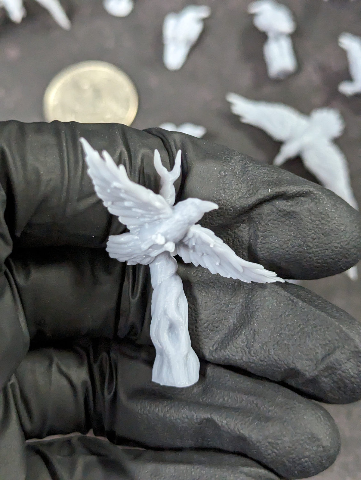 
Raven Miniatures DnD Dungeons and Dragons 28mm/32mm DnD Scatter Terrain Basing Materials Raven Bird Miniature Figurines Diorama Basing Set