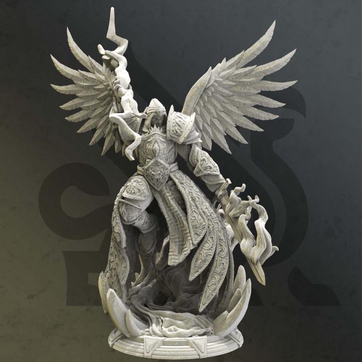 
Celestial Arch Angel of Justice miniature
