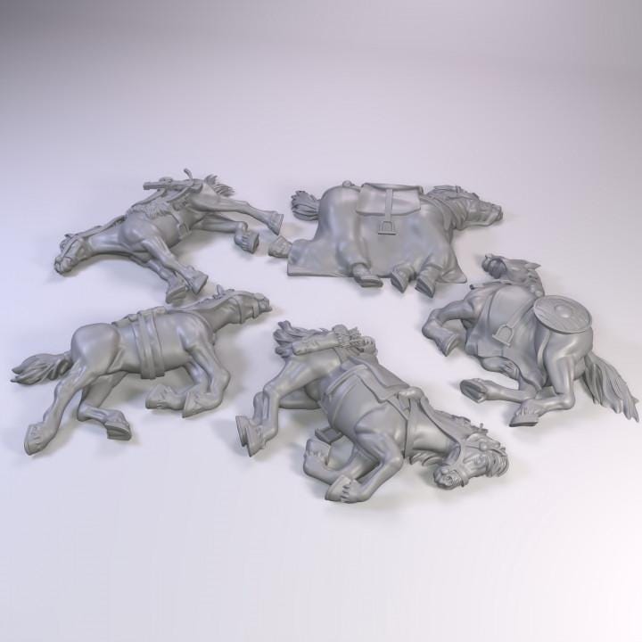 
5pc Dead Horses DnD Dungeons and Dragons 28mm/32mm TTRPG Wargame Horse Corpses Harvest of War Miniature Scatter Scenery Horse Casualties